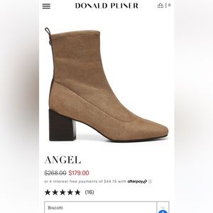 NWB Donald Pliner Angel boots in Biscotti suede Size 8